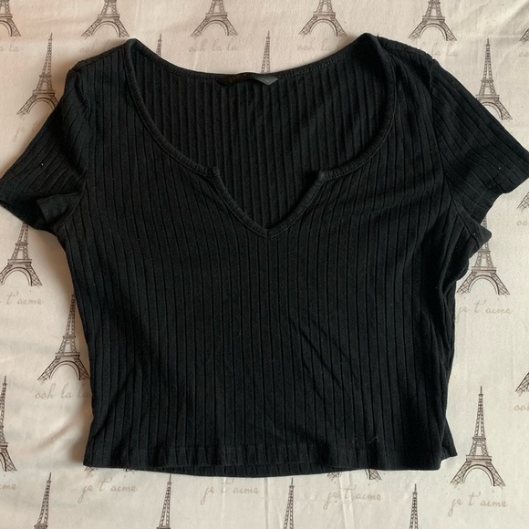 SHEIN BLACK CROP TOP SIZE S - Picture 1 of 2